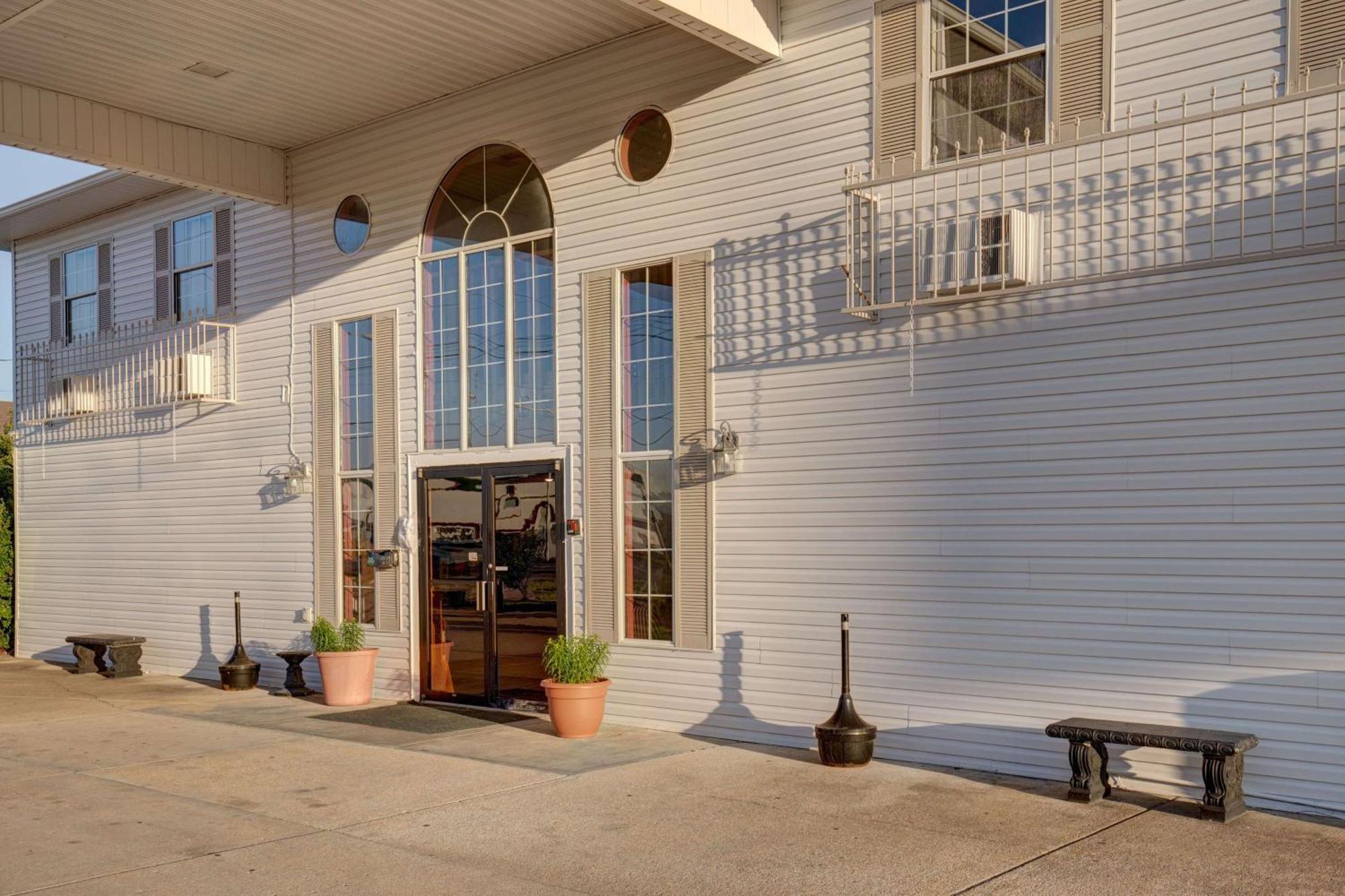 Howard Johnson By Wyndham Branson Theatre District Bagian luar foto