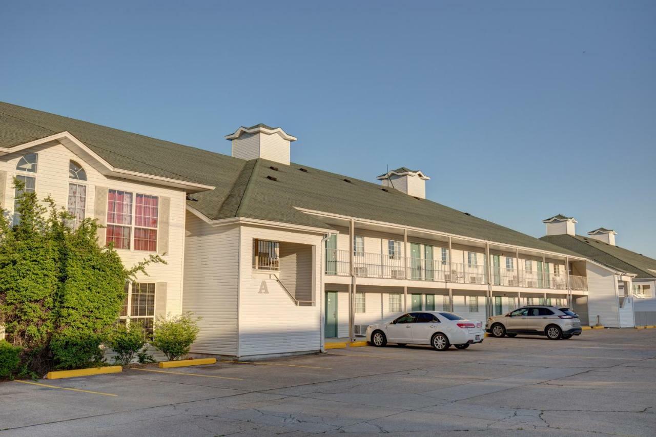 Howard Johnson By Wyndham Branson Theatre District Bagian luar foto