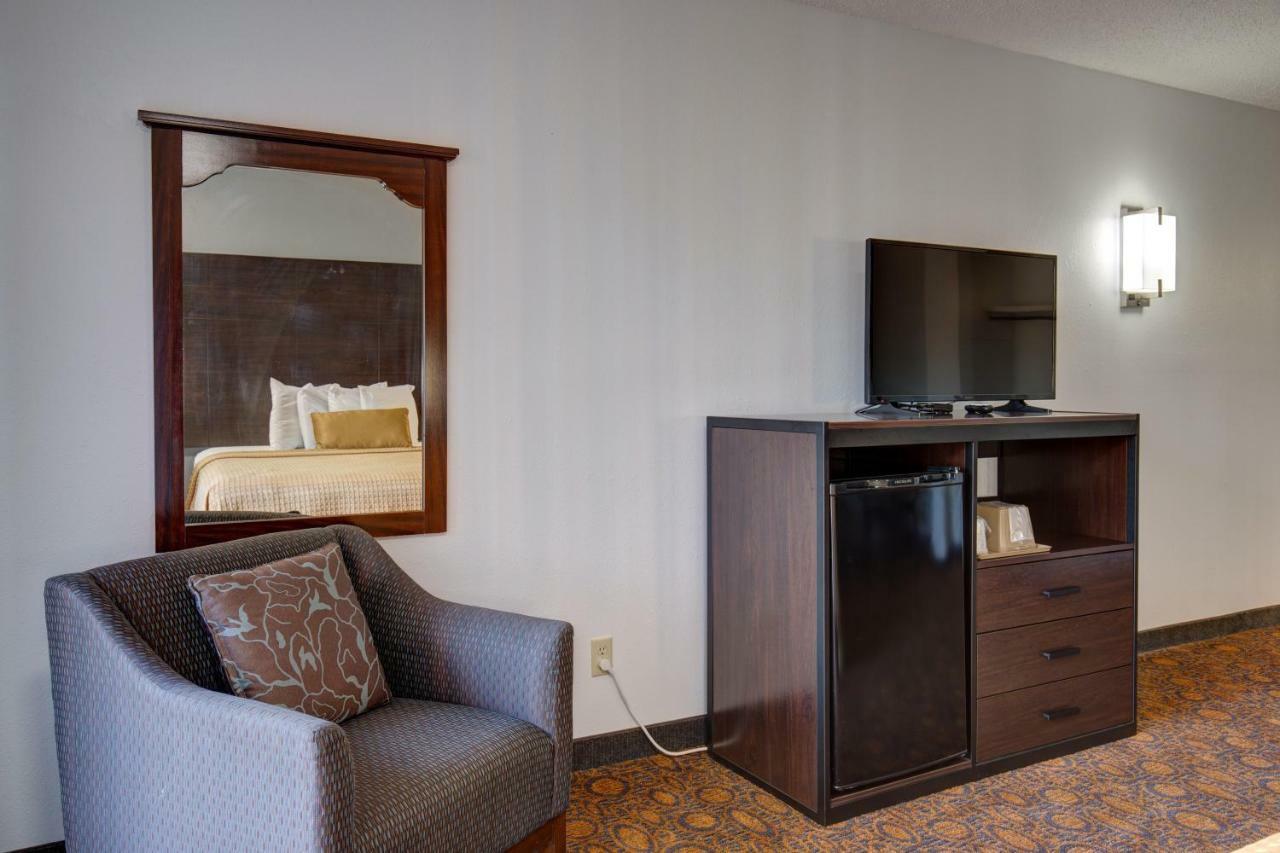 Howard Johnson By Wyndham Branson Theatre District Bagian luar foto